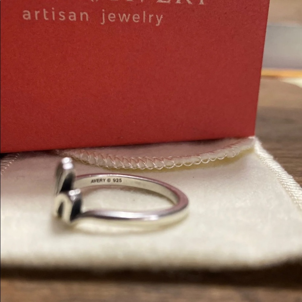 SOLD James Avery Ring - Picture 5 of 6